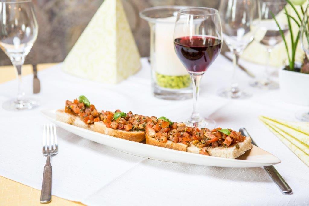 Hotel Pizzeria Venezia Sohren Zewnętrze zdjęcie