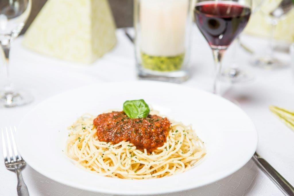 Hotel Pizzeria Venezia Sohren Zewnętrze zdjęcie