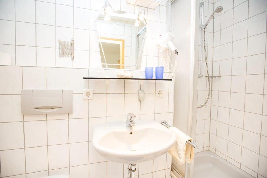 Hotel Pizzeria Venezia Sohren Zewnętrze zdjęcie